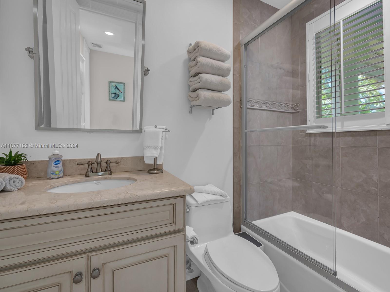 3 North Dr Property Photo 27