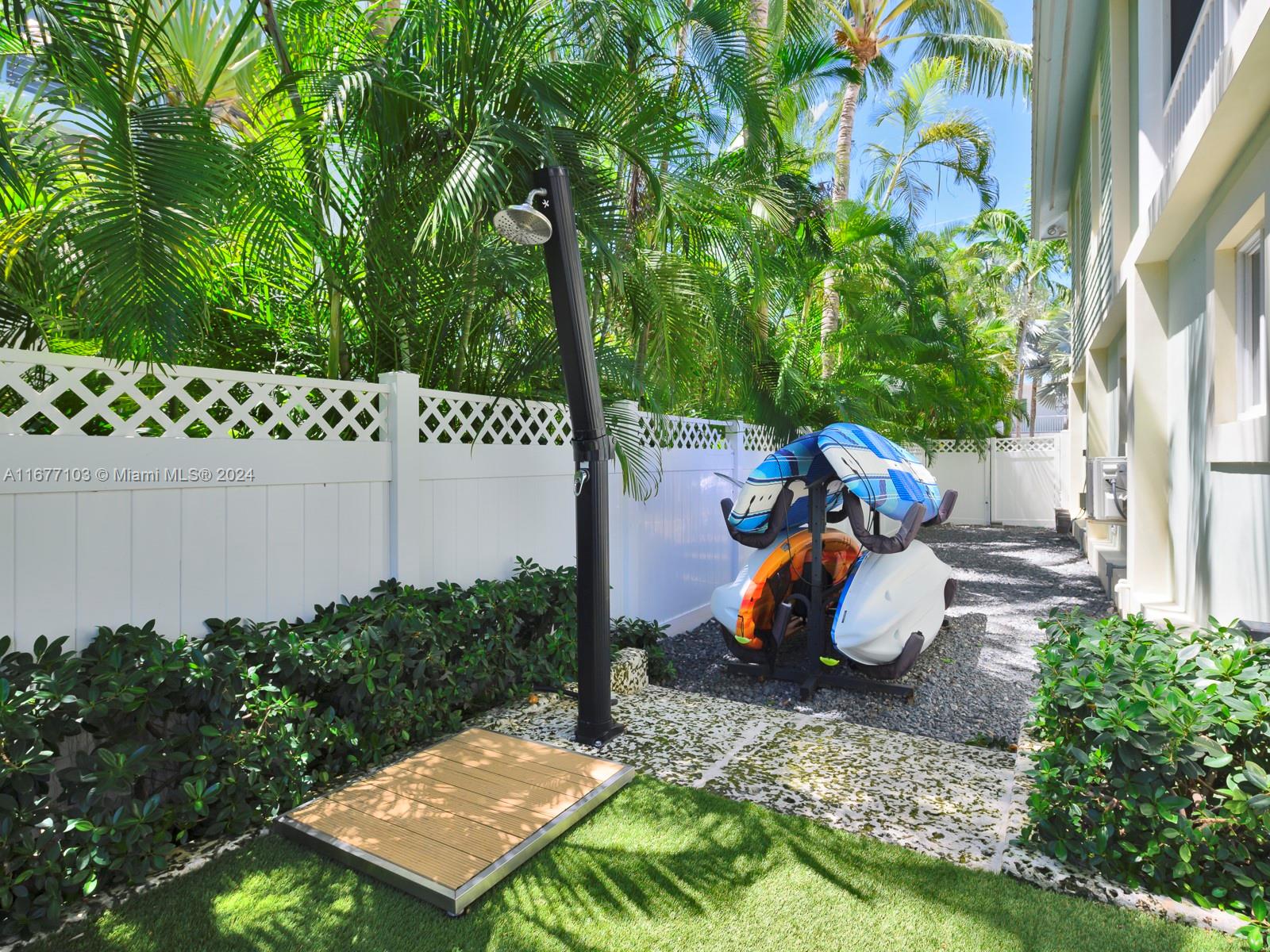 3 North Dr Property Photo 54