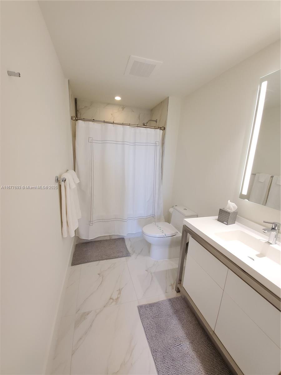 2000 Metropica Way 305 Property Photo 27