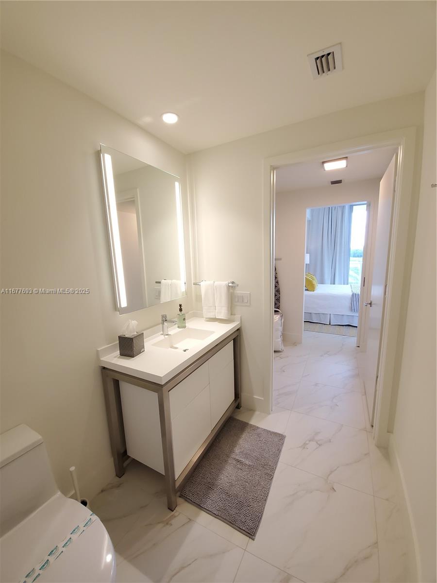 2000 Metropica Way 305 Property Photo 28