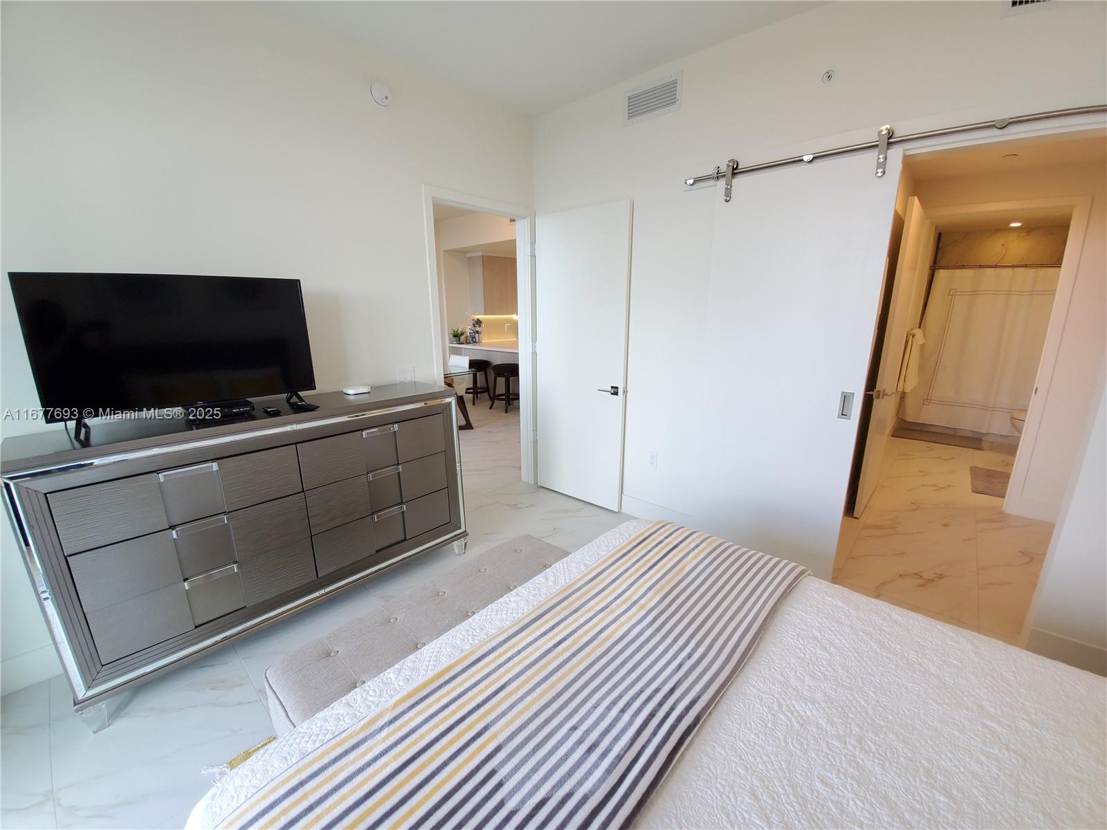 2000 Metropica Way 305 Property Photo 30