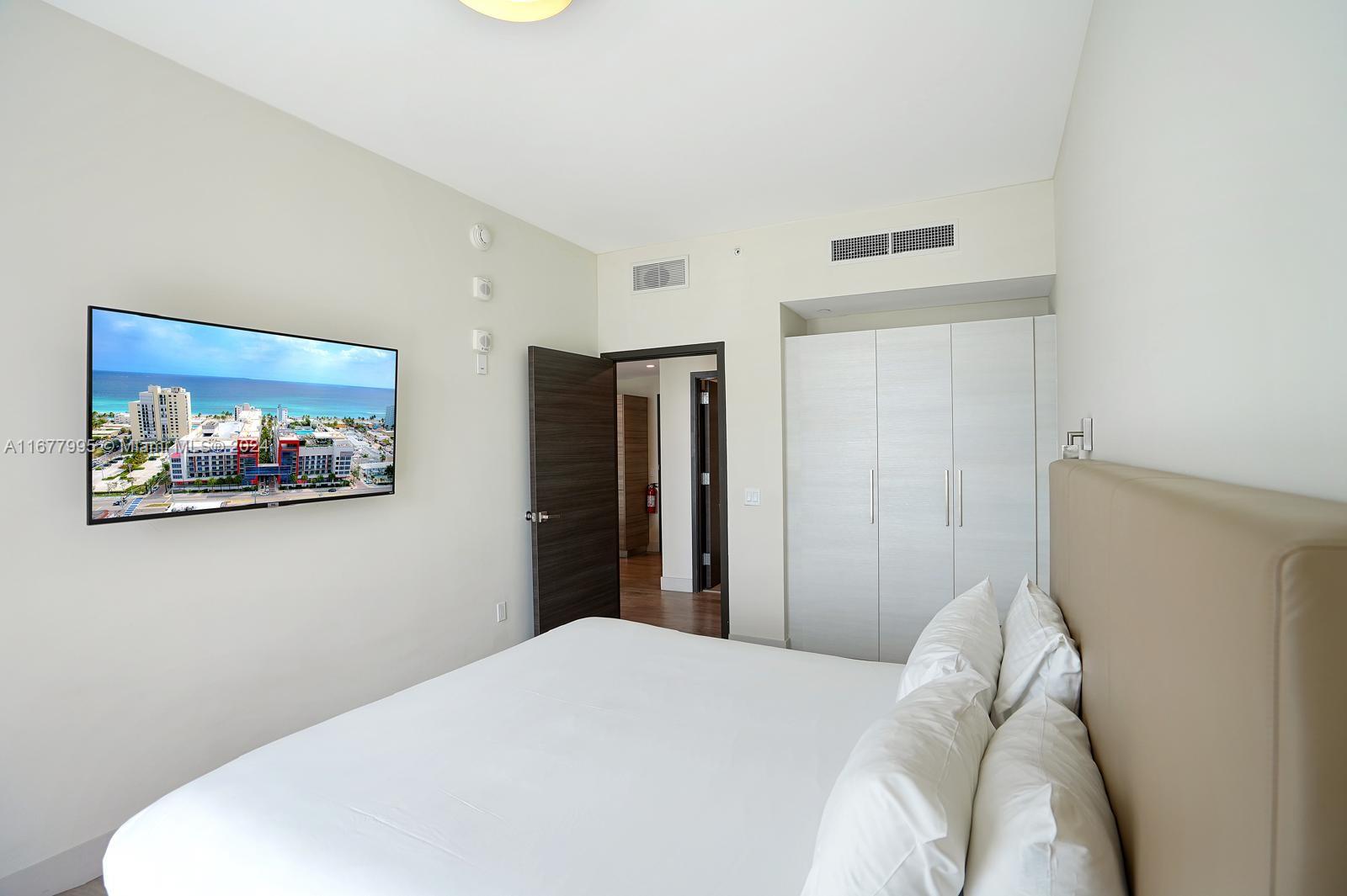 A11677995 Property Photo 4