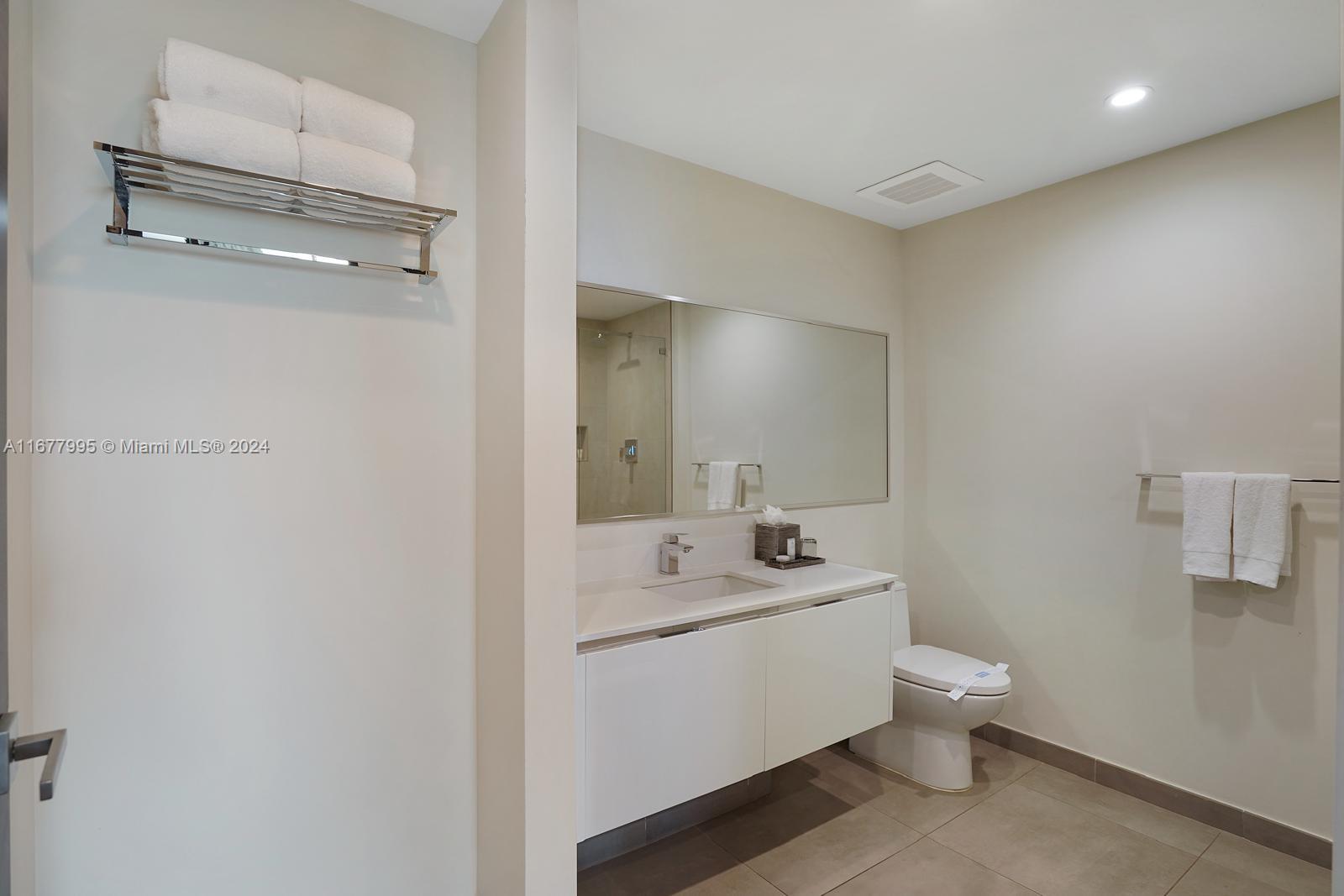 A11677995 Property Photo 8
