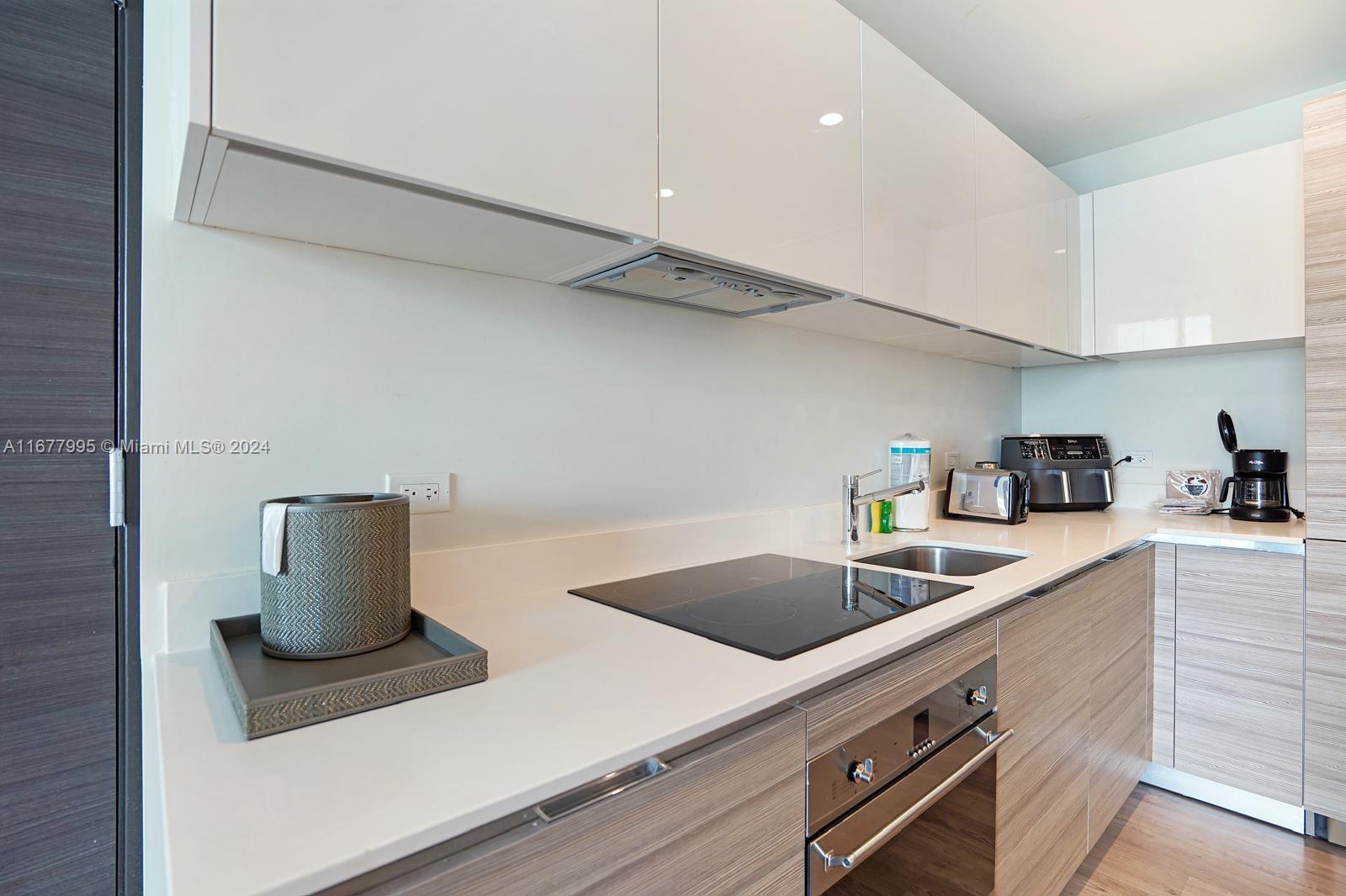 A11677995 Property Photo 12