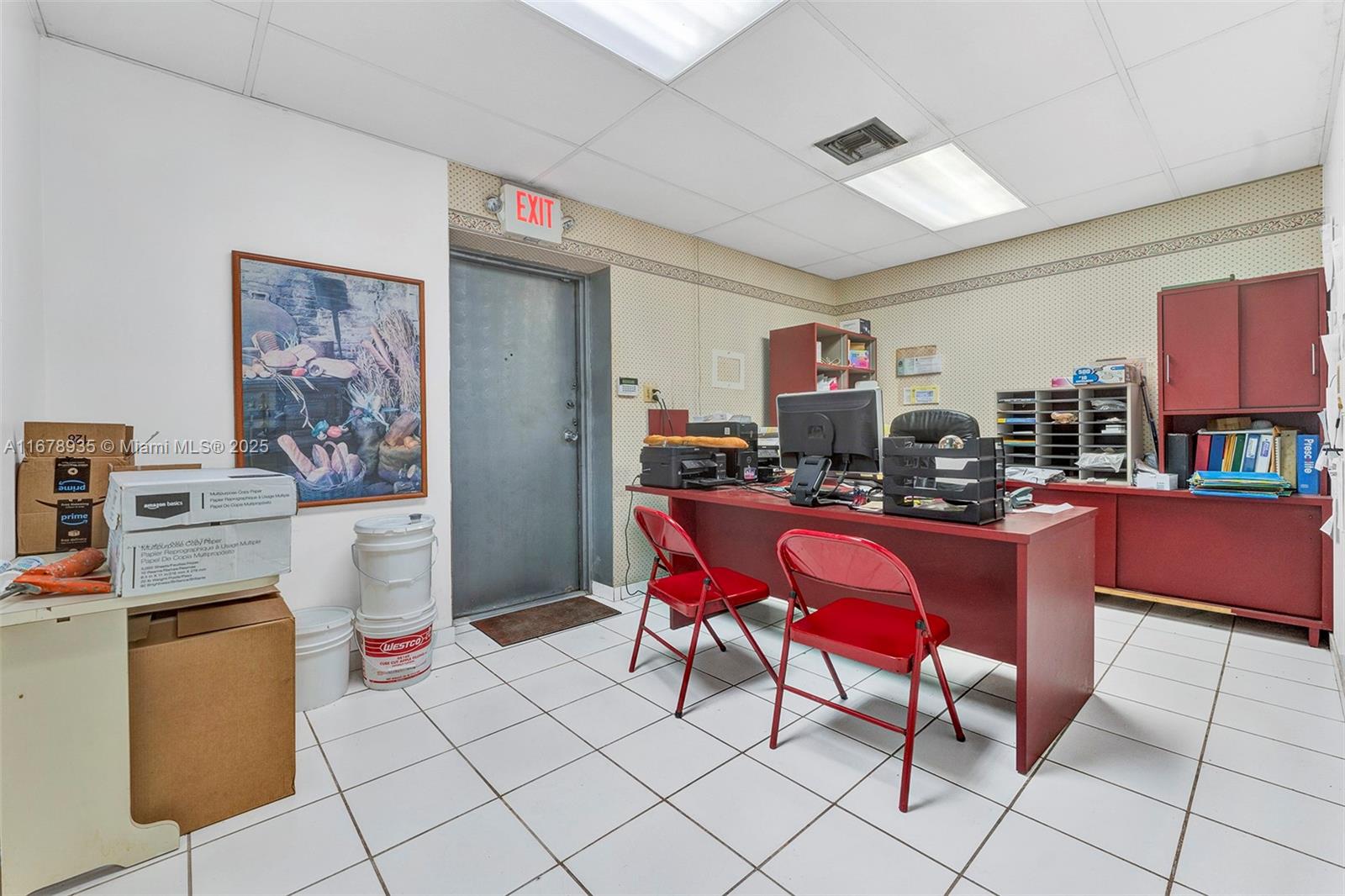 3840 Shipping Ave Property Photo 40