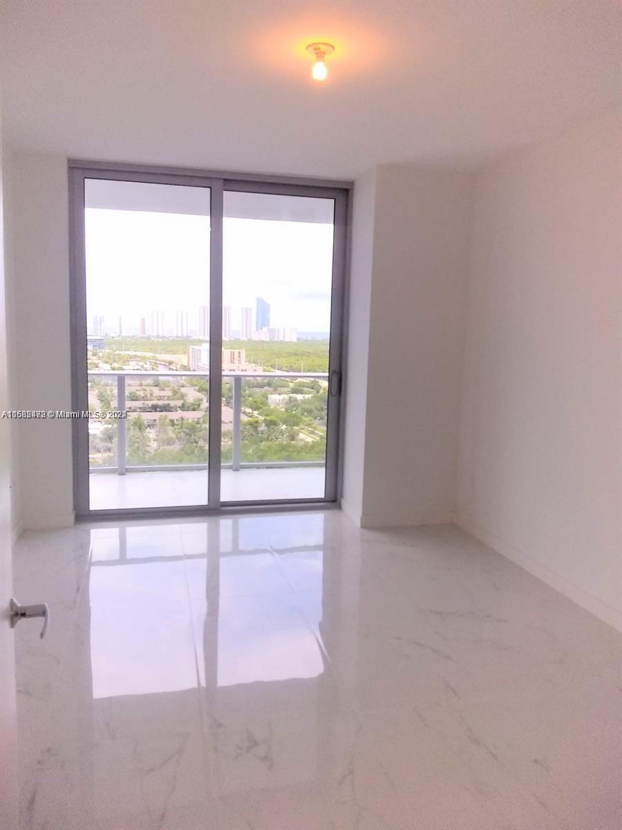 16385 Biscayne Blvd 2020 Property Photo 10