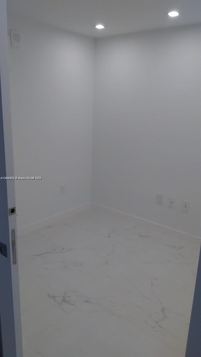 16385 Biscayne Blvd 2020 Property Photo 12