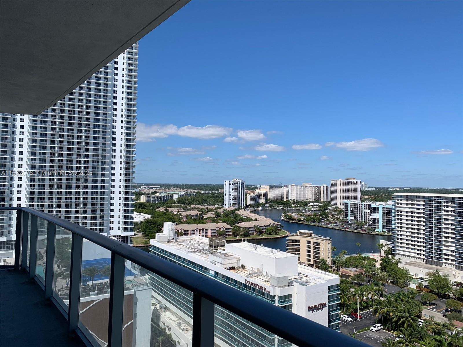 4111 S Ocean Dr 1512 Property Photo 5