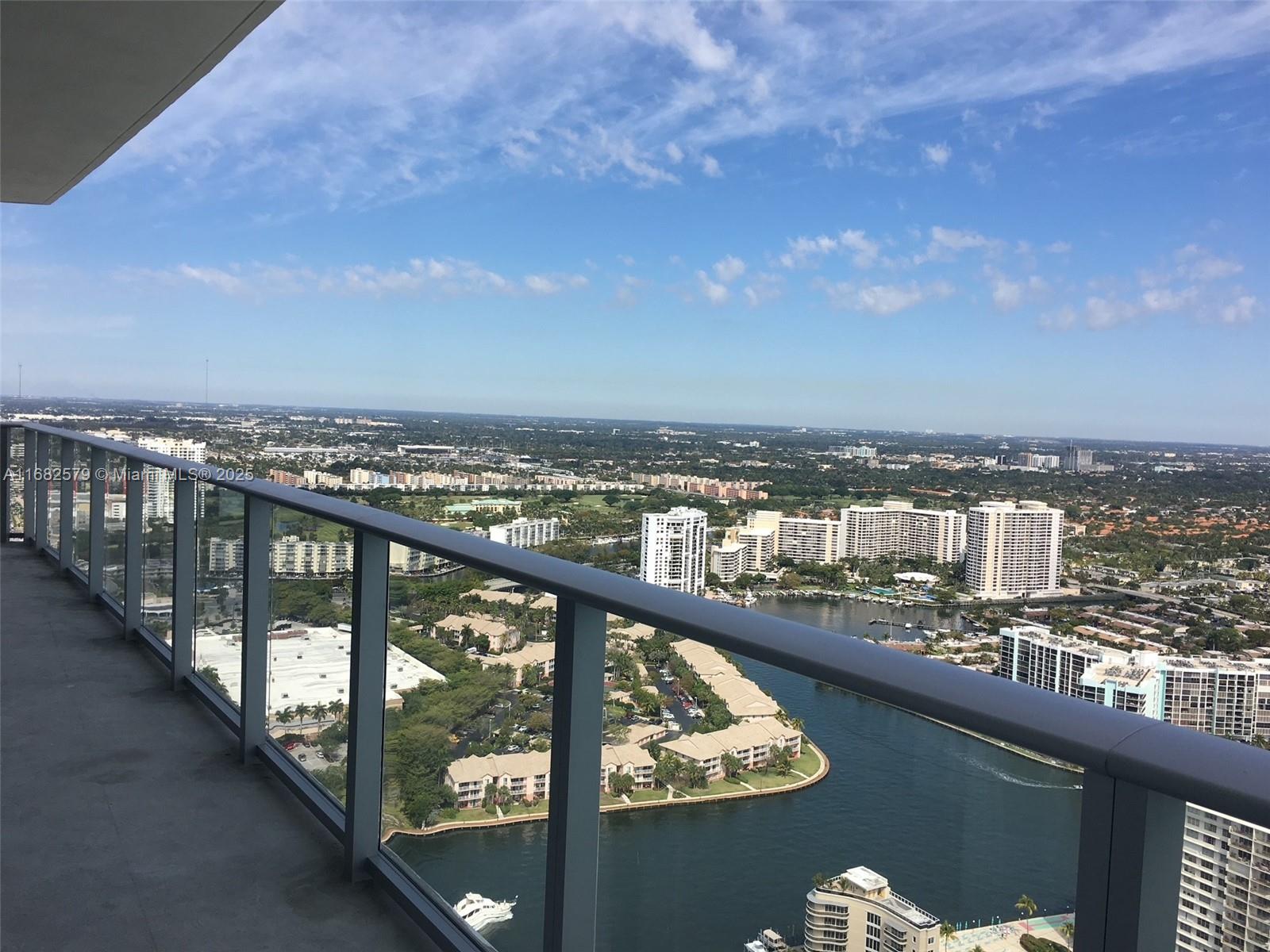 4111 S Ocean Dr 2712 Property Photo 4