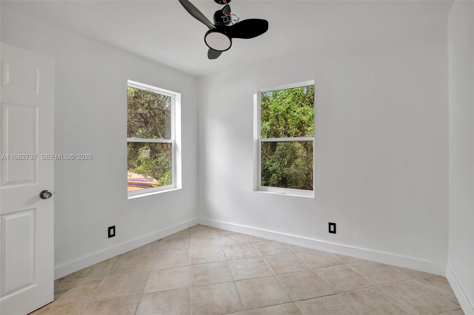 4381 Sw 51st St Property Photo 29