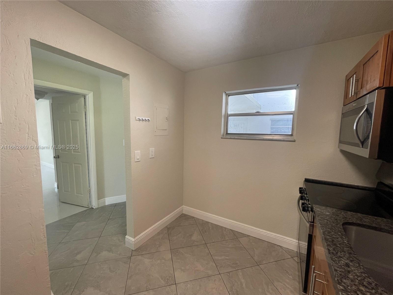 4255 N University Dr 201 Property Photo 18