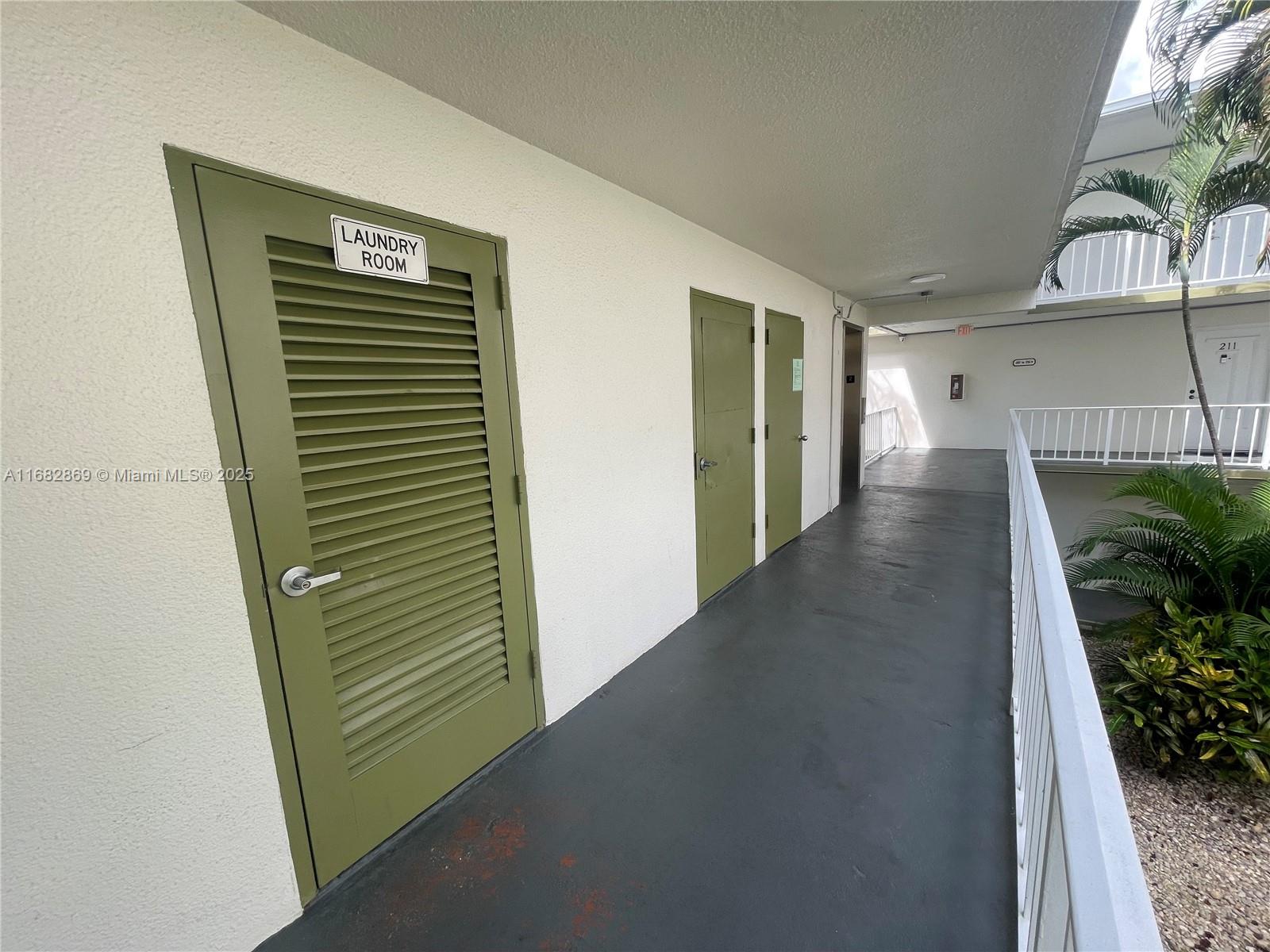 4255 N University Dr 201 Property Photo 21