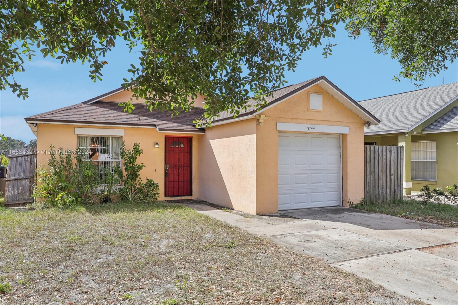 5744 Gulf Club Pkwy Property Photo 6
