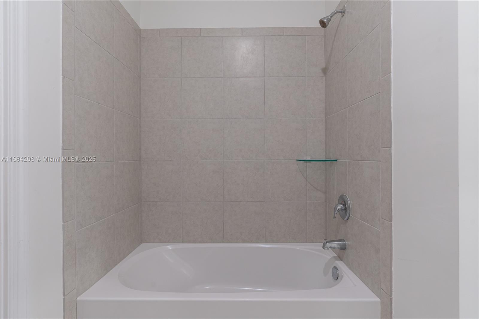 833 Se 26th Rd 833 Property Photo 9