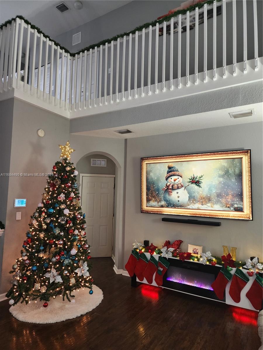 229 Ne 36th Ter # Property Photo 8
