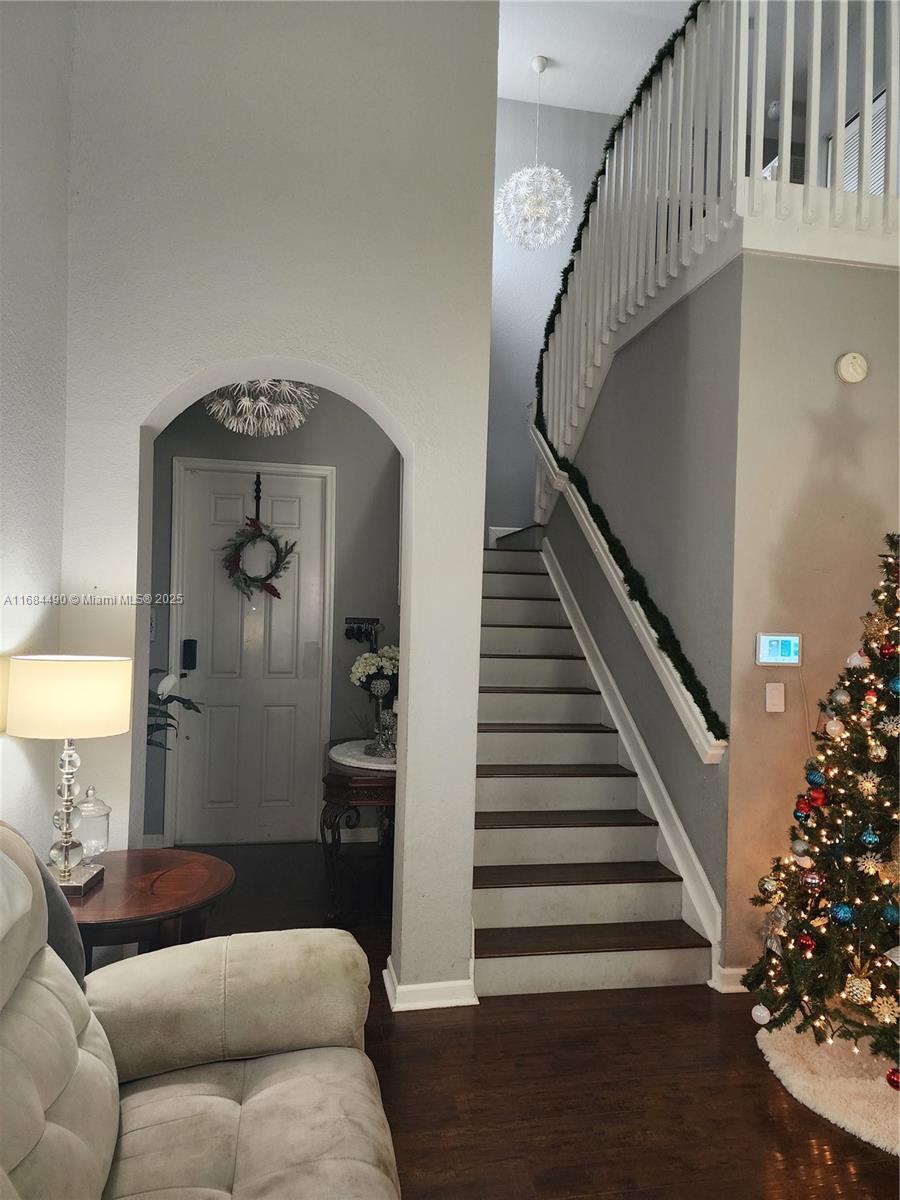 229 Ne 36th Ter # Property Photo 11