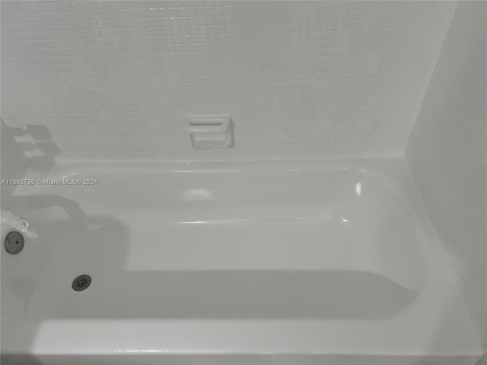 498 Nw 165th St Rd D-607 Property Photo 5