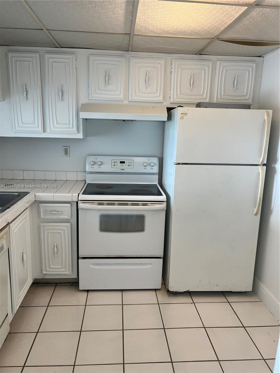 498 Nw 165th St Rd D-607 Property Photo 10