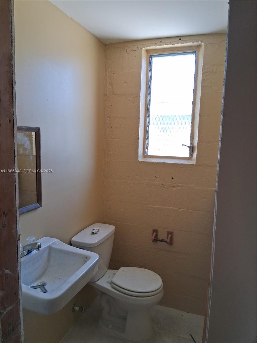 A11685843 Property Photo 9
