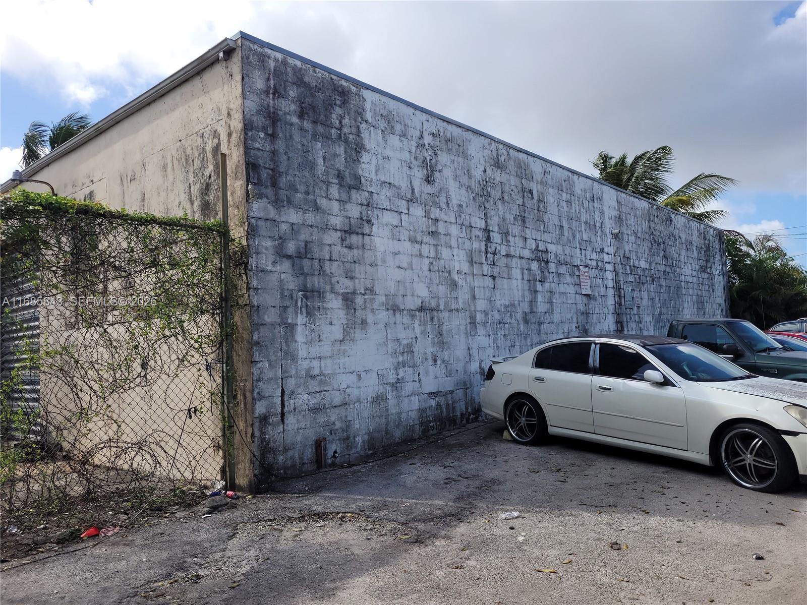 A11685843 Property Photo 14