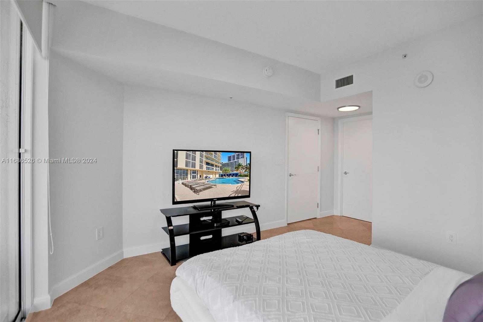 16699 Collins Av 3105 Property Photo 28
