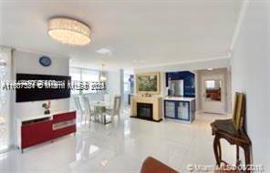 1833 S Ocean Dr Ph1 Property Photo 11