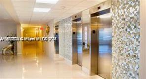 1833 S Ocean Dr Ph1 Property Photo 32