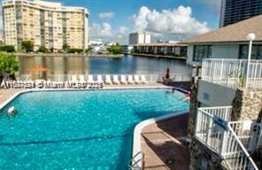 1833 S Ocean Dr Ph1 Property Photo 37