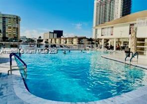 1833 S Ocean Dr Ph1 Property Photo 45