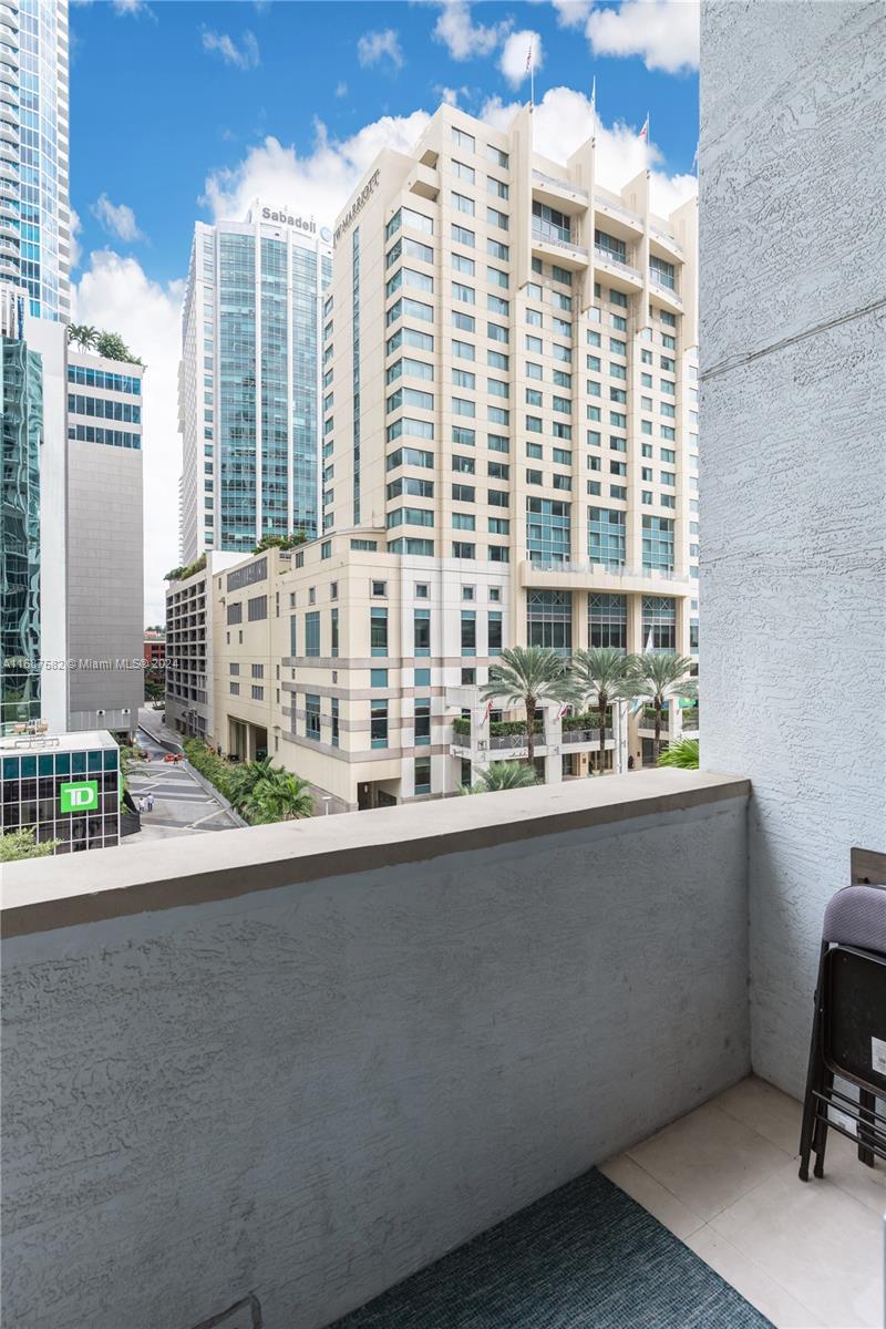 1060 Brickell Ave 409 Property Photo 13