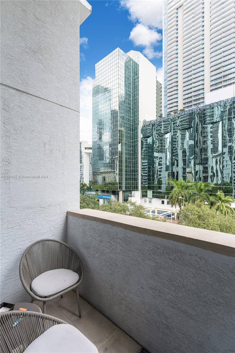 1060 Brickell Ave 409 Property Photo 14