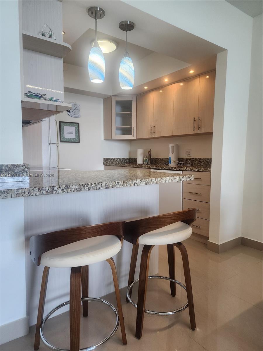 3505 S Ocean Dr 507 Property Photo 6