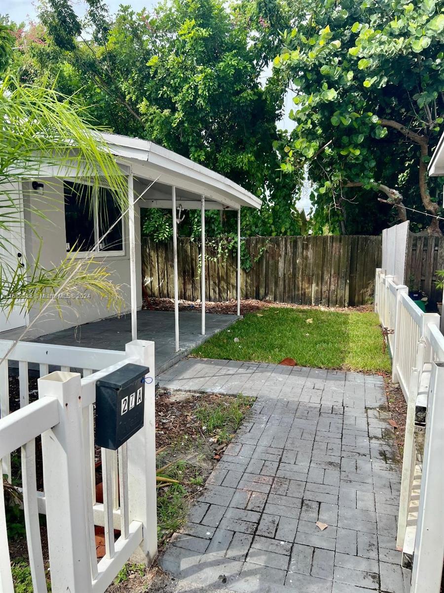 2419 Lincoln St 23b Property Photo 1