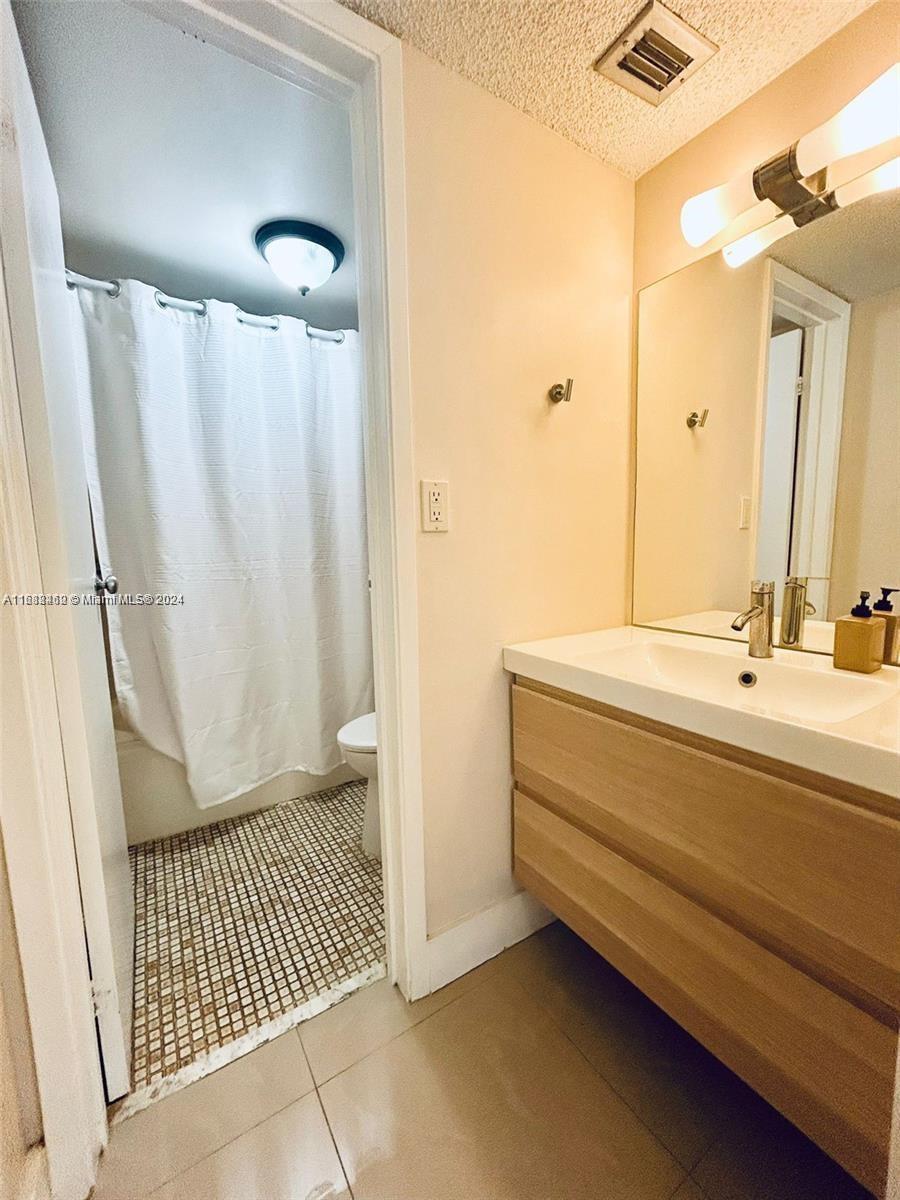 A11688462 Property Photo 7