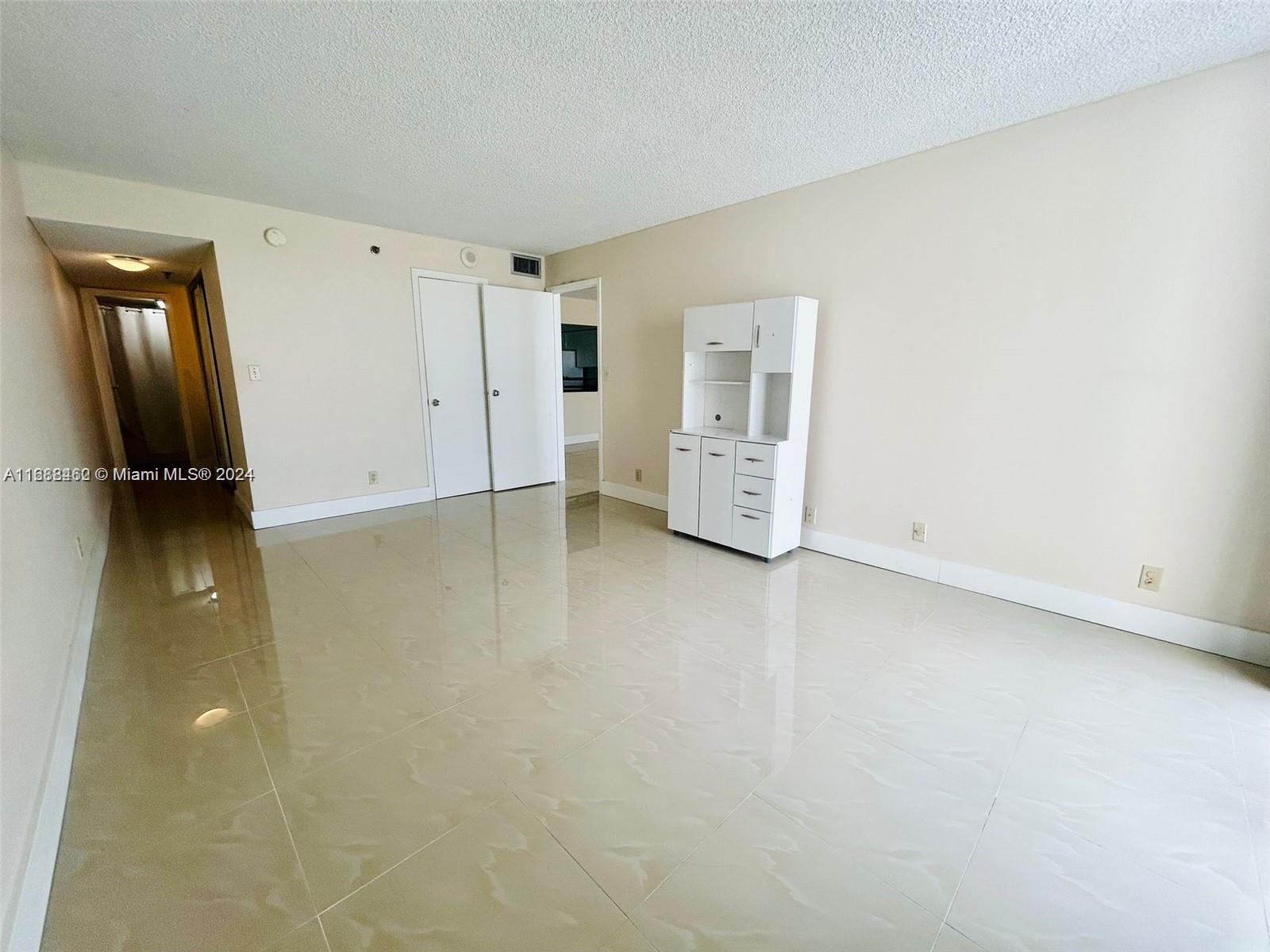 A11688462 Property Photo 11