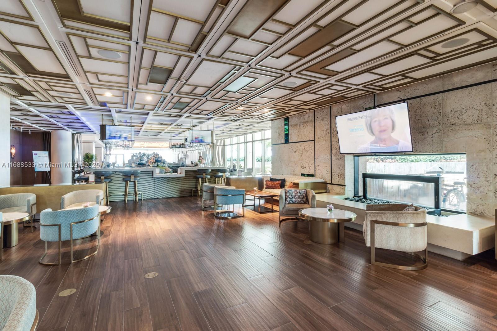 6801 Collins Ave 716 Door (deed 708) Property Photo 25