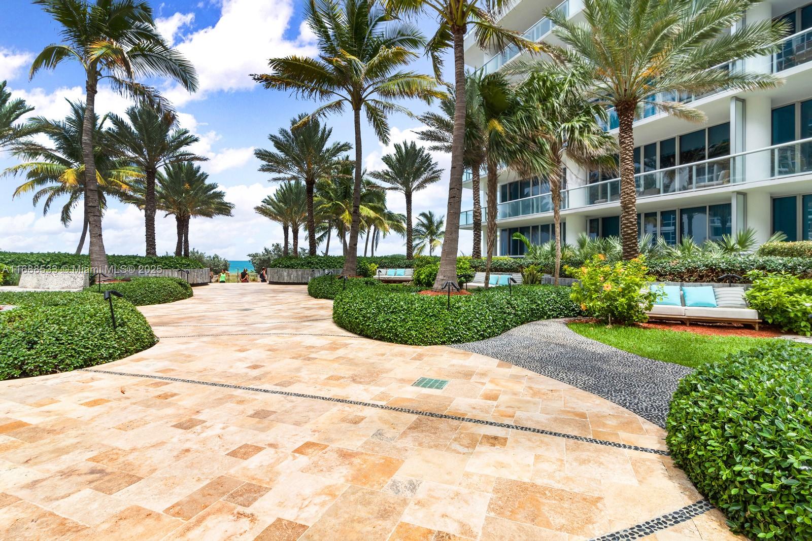 6801 Collins Ave 716 Door (deed 708) Property Photo 28