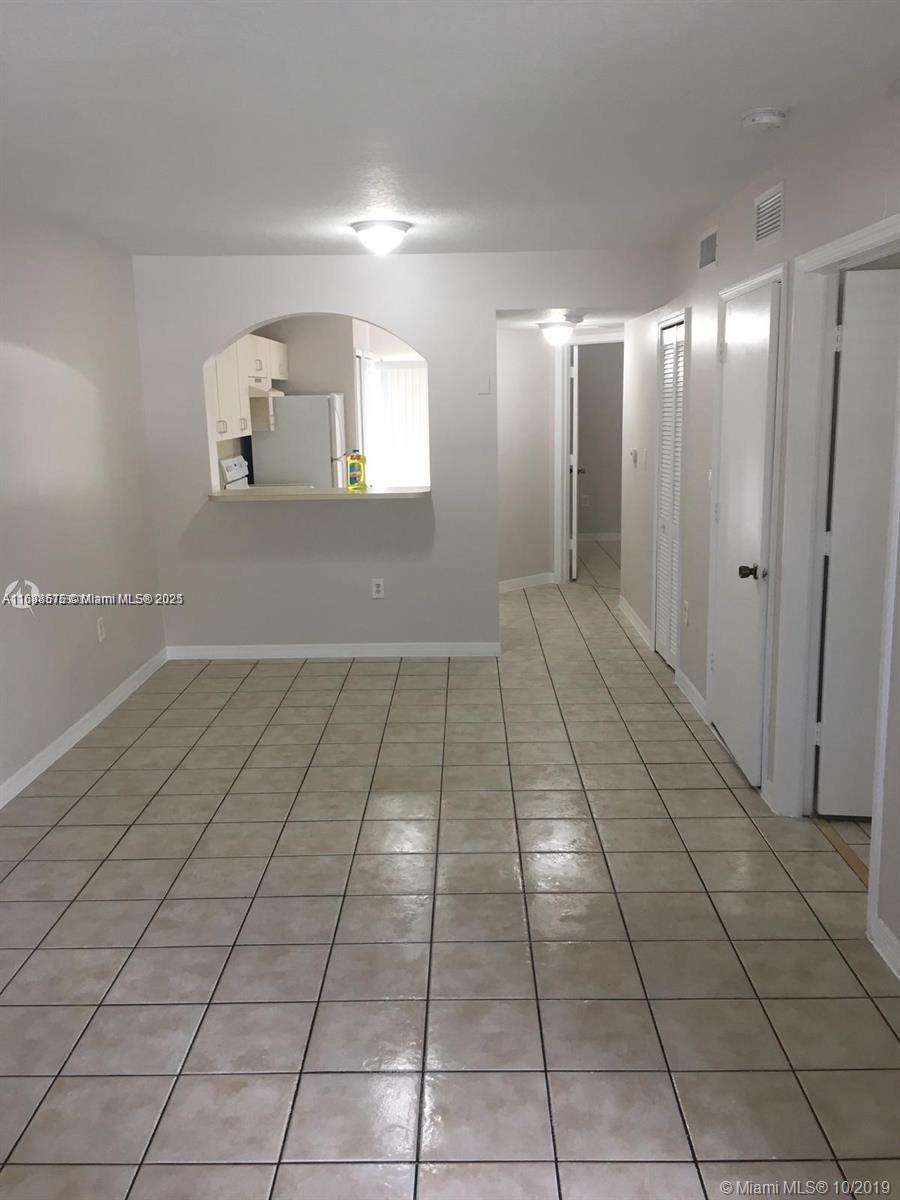 3398 Ne 9 Dr 102 Property Photo 2