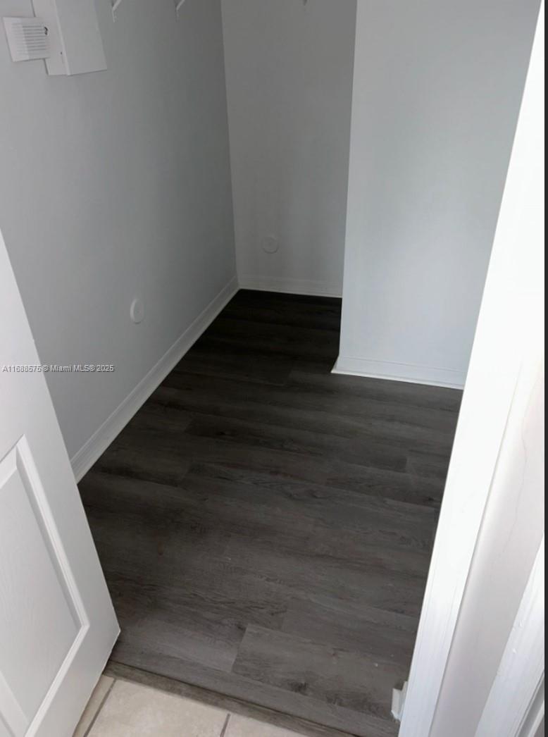 3398 Ne 9 Dr 102 Property Photo 8