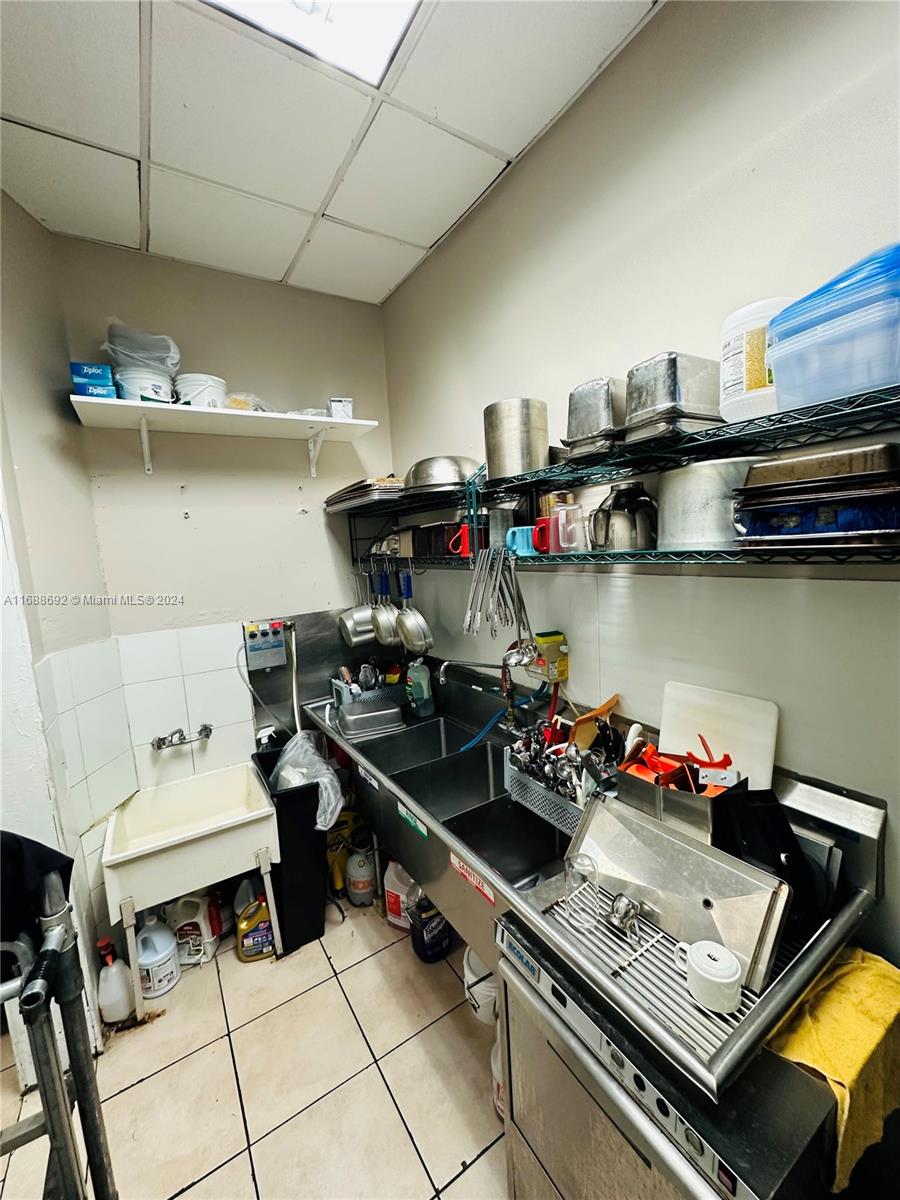 Biscayne Blvd Property Photo 36