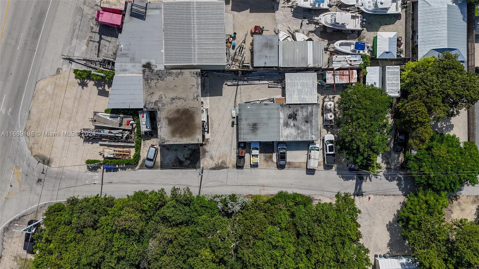 131 Ellis Property Photo 17