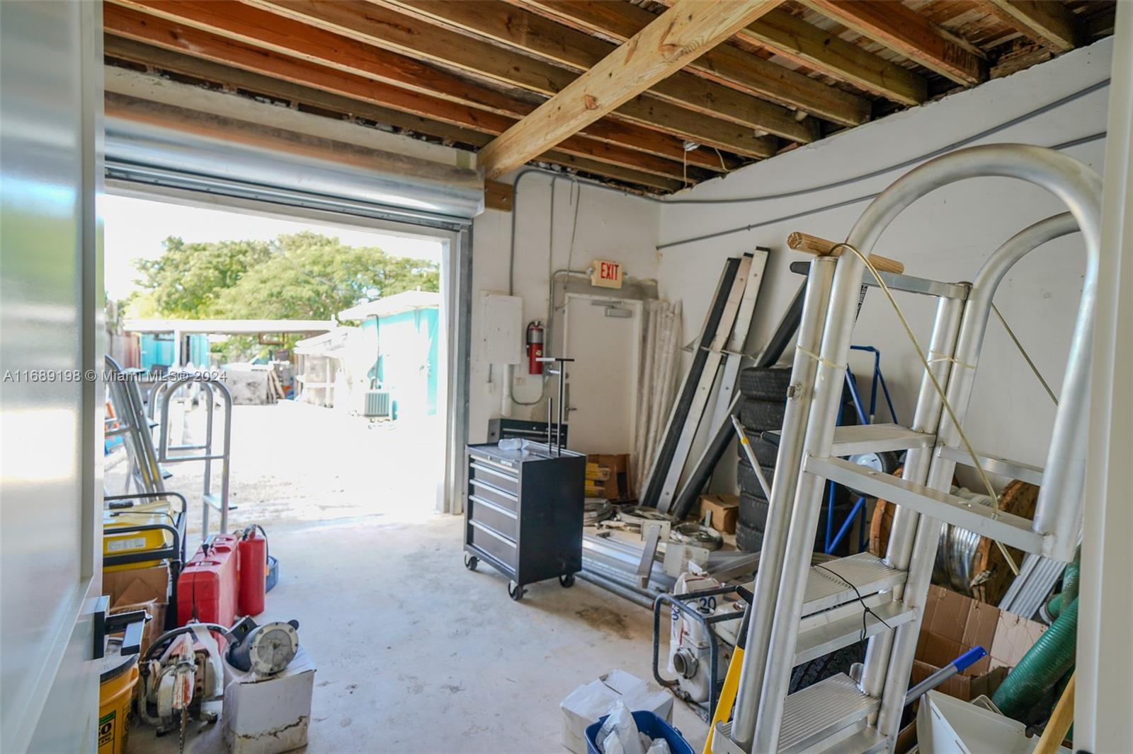 131 Ellis Property Photo 33