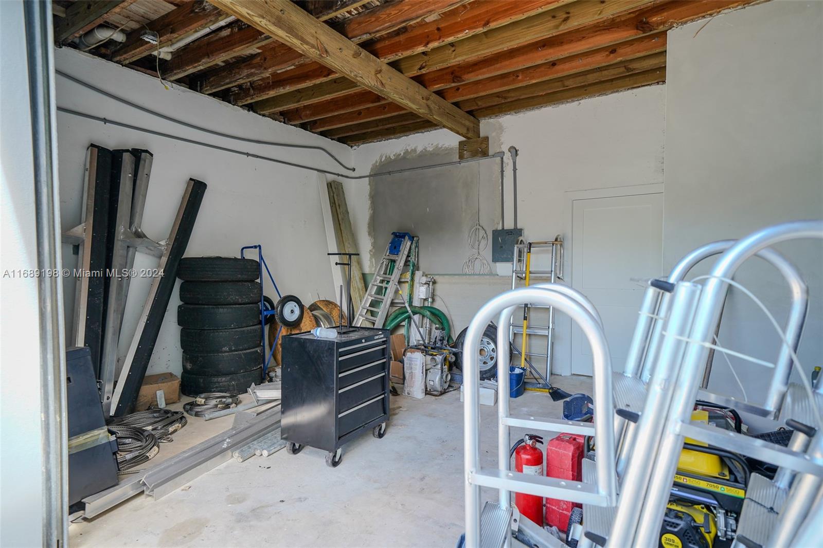 131 Ellis Property Photo 35