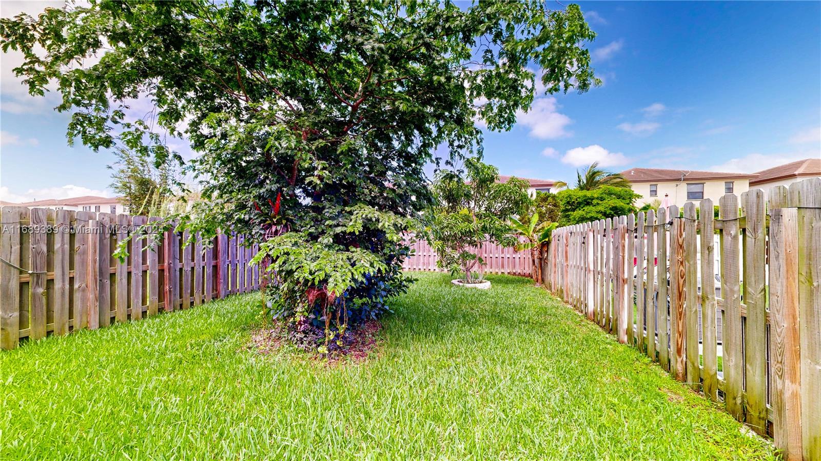 25019 Sw 108th Av Property Photo 35