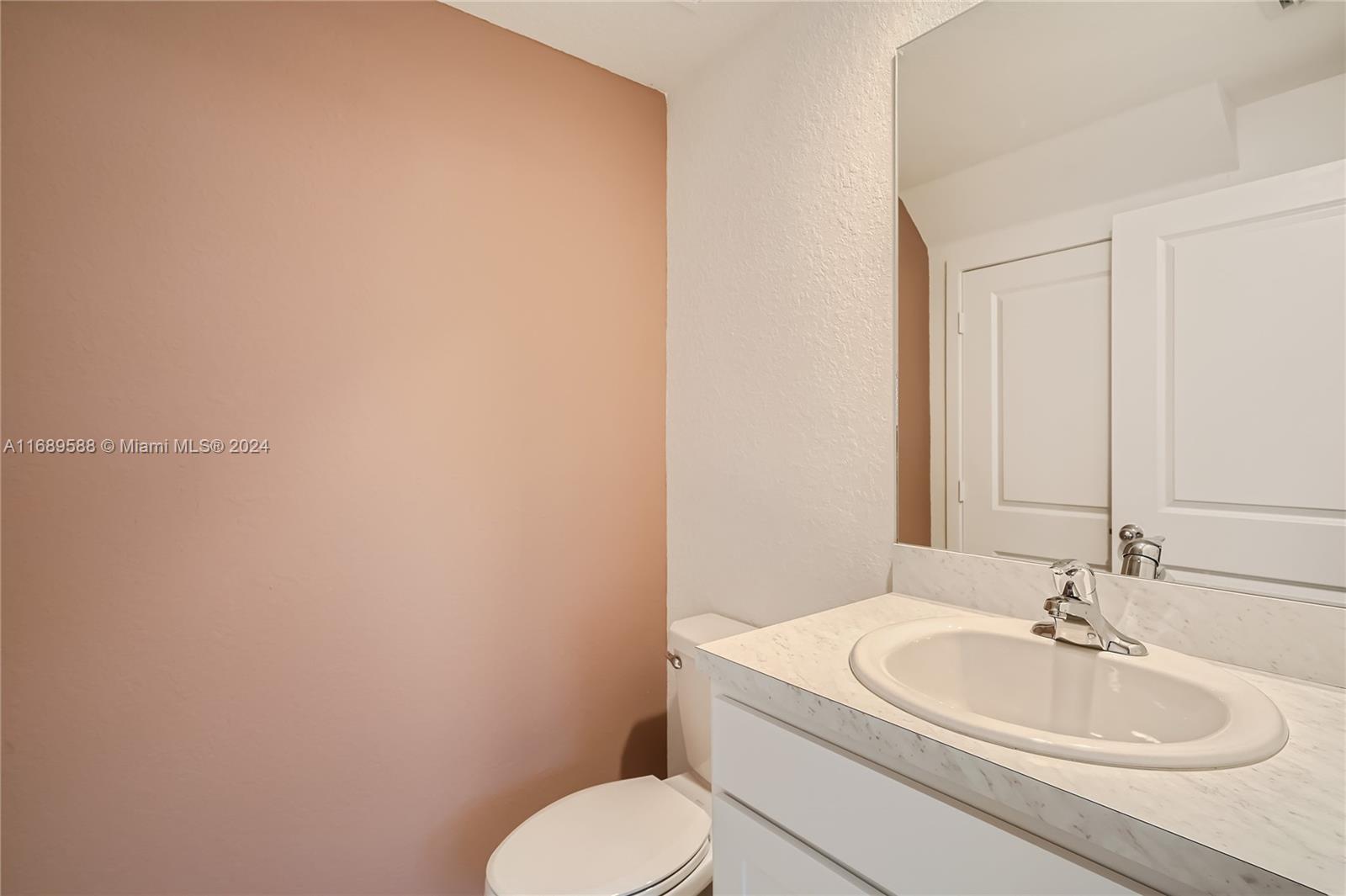 457 Ne 13th Street Property Photo 10