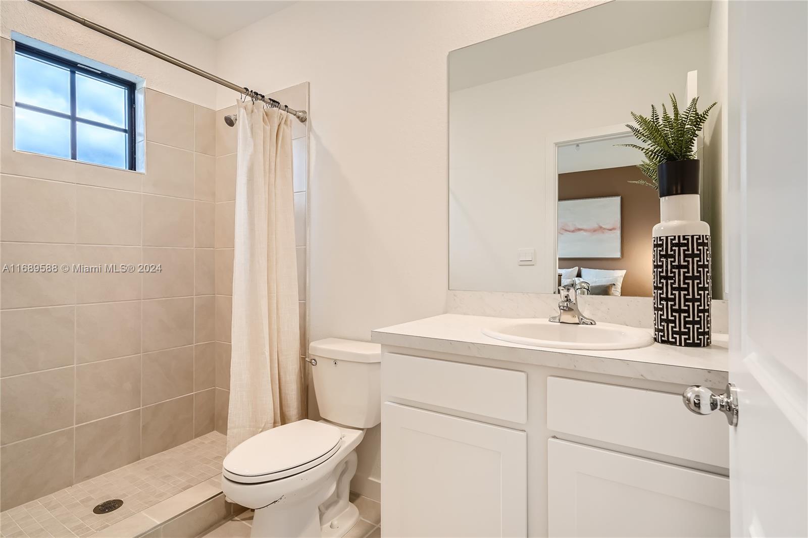 457 Ne 13th Street Property Photo 13