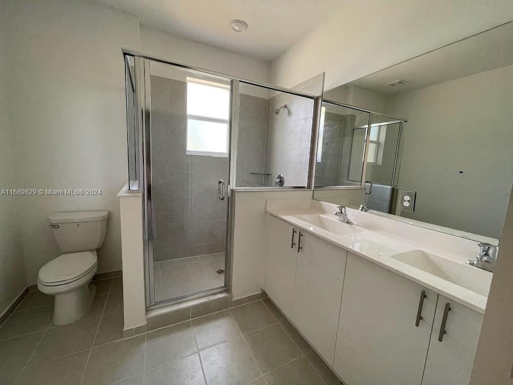 2707 Se 10th St 2707 Property Photo 13