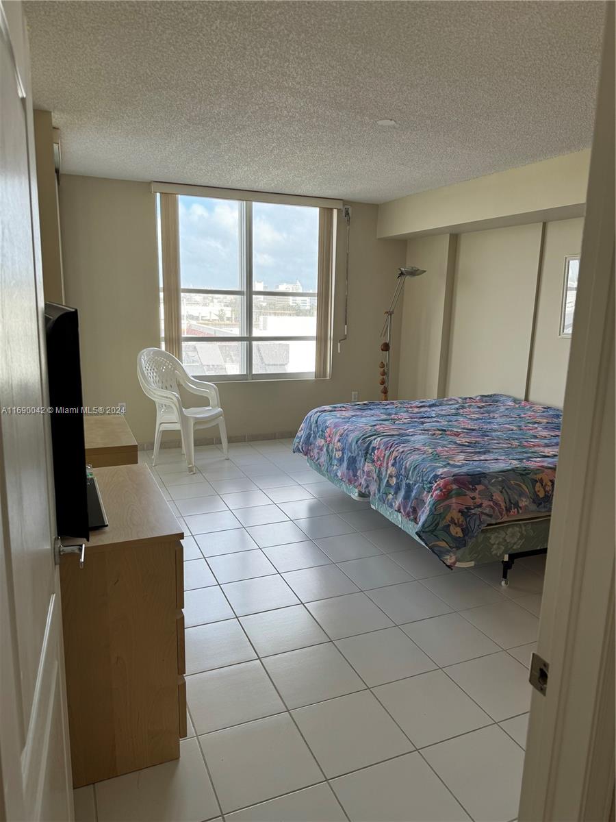 A11690042 Property Photo 23