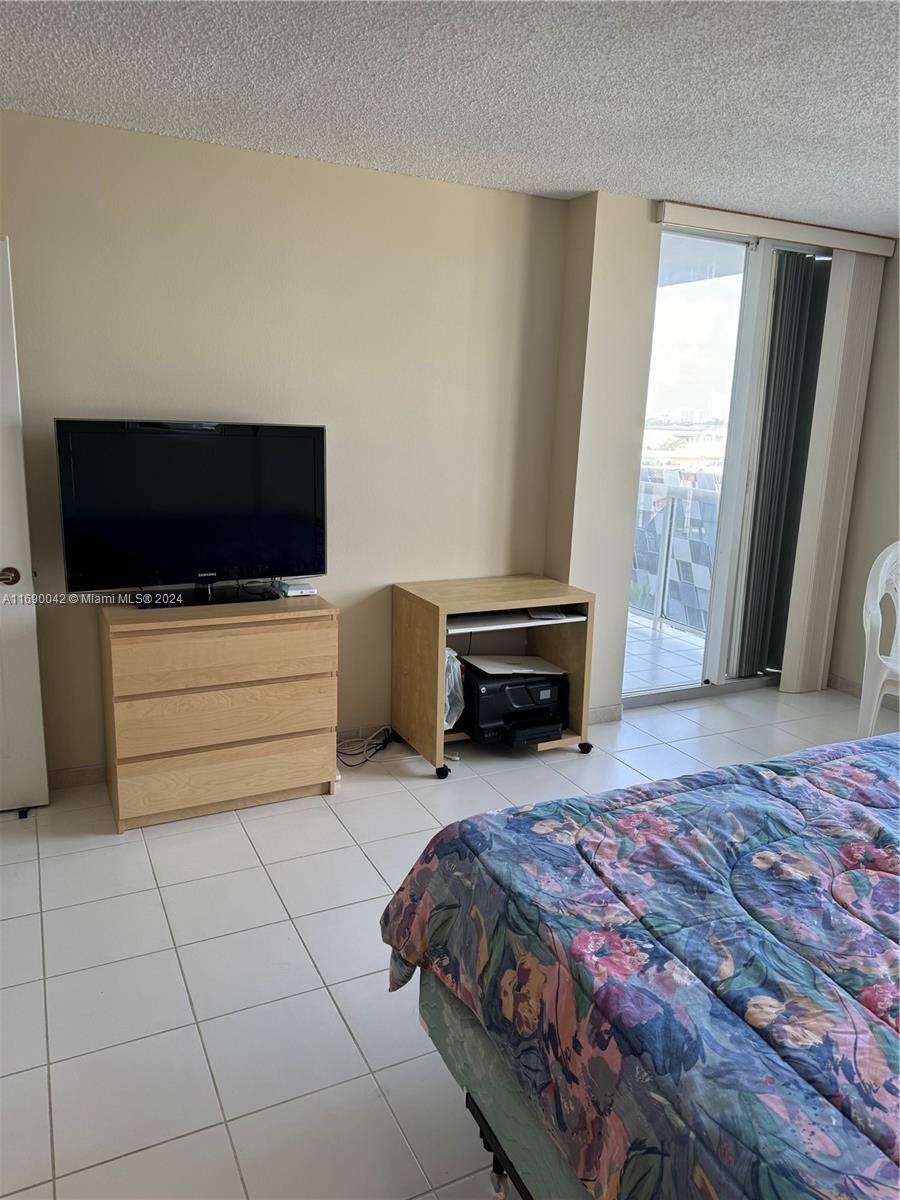 A11690042 Property Photo 25