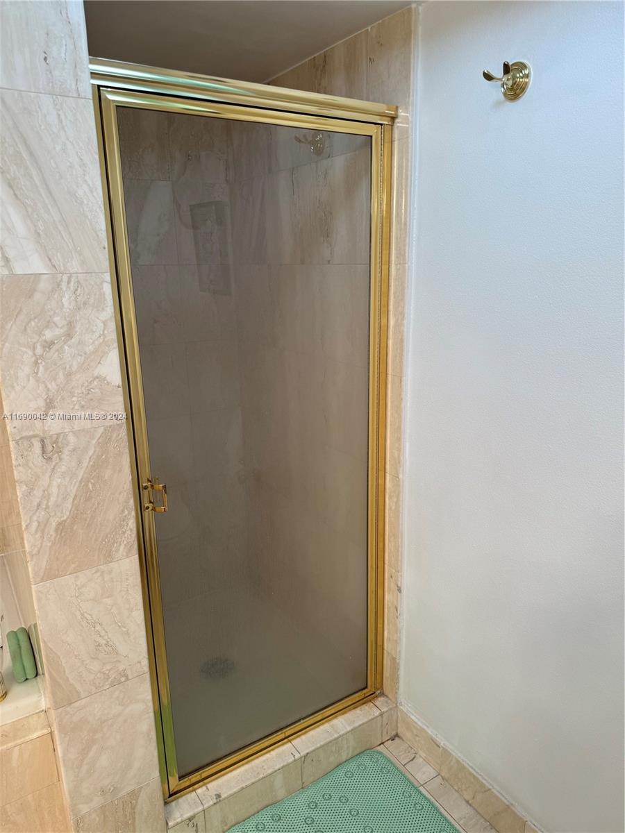 A11690042 Property Photo 34